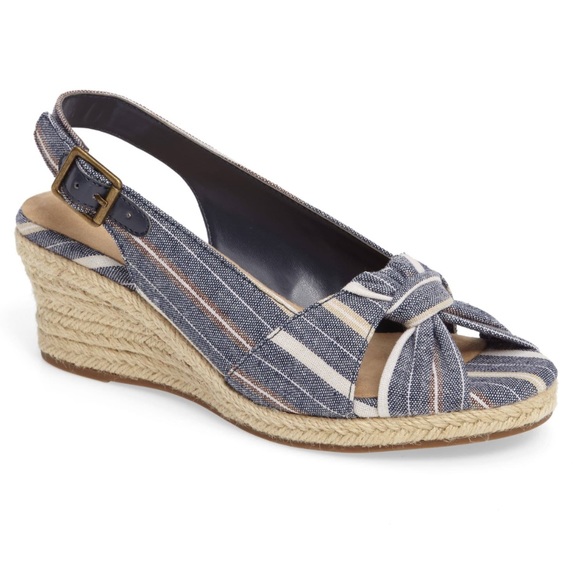 New Bella Vita Seraphina 2 Navy Stripe Espadrille Wedge Sandals Women’s 7WW - Picture 1 of 14